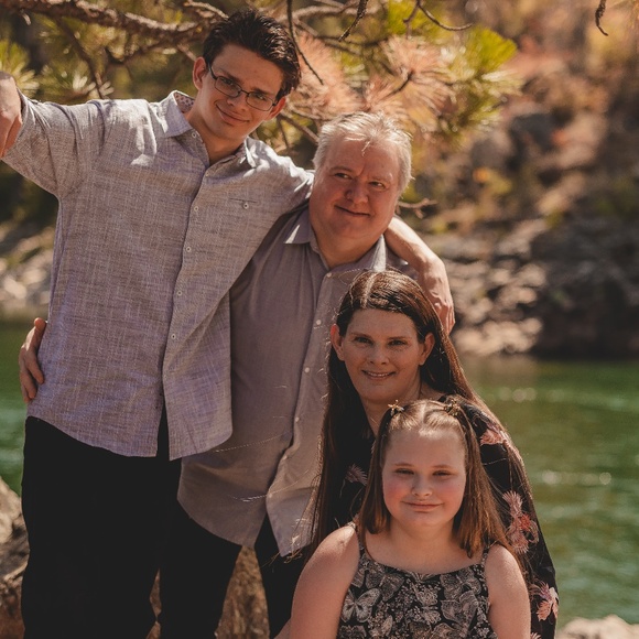 Meet your Posher, Jessica - Picture 2 of 6